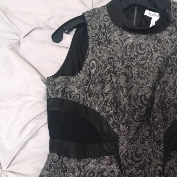 Grey and black BCBG dress - Picture 2 of 4